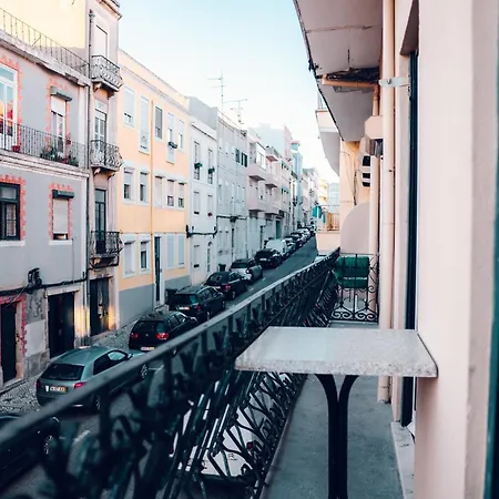 Alameda بيت ضيافة Lisboa