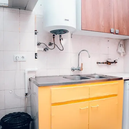 בית הארחה Alameda *