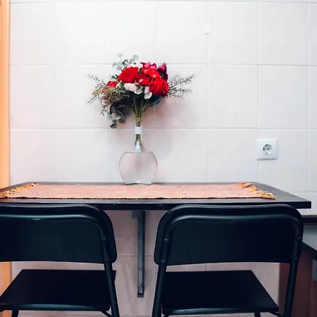 Alameda בית הארחה *